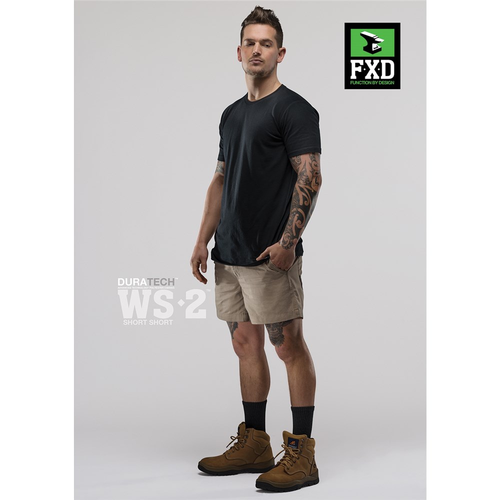 FXD SHORT SHORT KHAKI SIZE 32INCH 82CM Collier & Miller